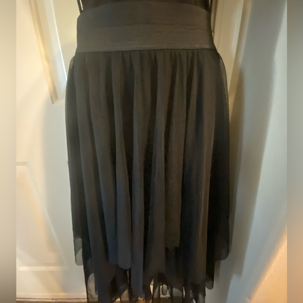 NWOT Torrid black asymmetrical tulle skirt - Picture 2 of 7